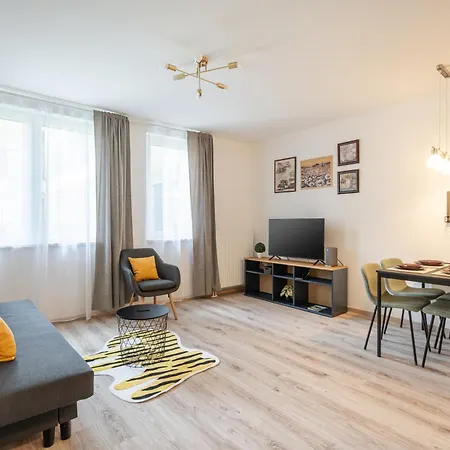 Happy River 1 * Budapest