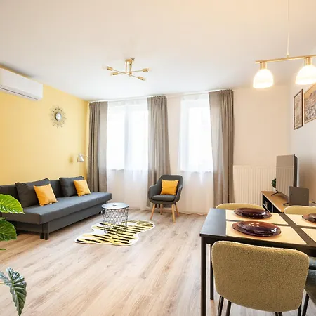 Happy River 1 * Budapest