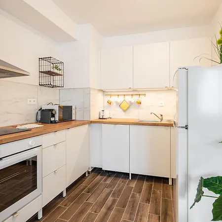 Happy River 1 * Budapest